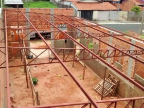 Foto de BotuPortões Serralheria em Botucatu, SP por Solutudo