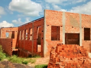 Foto de BotuPortões Serralheria em Botucatu, SP por Solutudo