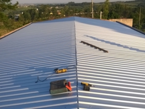 Foto de BotuPortões Serralheria em Botucatu, SP por Solutudo