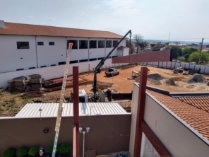 Foto de BotuPortões Serralheria em Botucatu, SP por Solutudo