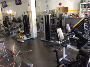 Foto de Academia Forma em Botucatu, SP por Solutudo