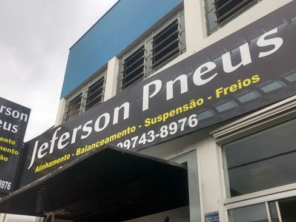 Foto de Jeferson Pneus em Botucatu, SP por Solutudo