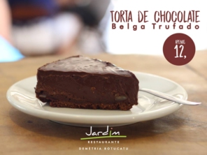 Foto de Jardim Restaurante em Botucatu, SP por Solutudo
