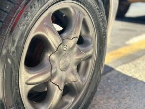 Stop Car Pneus