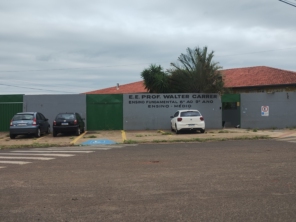 Foto de Escola Walter Carrer em São Manuel, SP por Solutudo