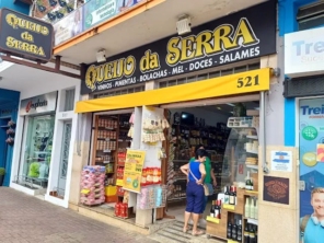Foto de Joemir Excursões em Botucatu, SP por Solutudo