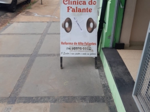 Foto de Clínica do Falante em Botucatu, SP por Solutudo