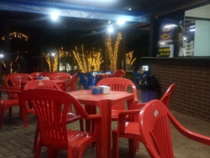 Foto de Carlinhos Lanches (Praça Paratodos) em Botucatu, SP por Solutudo