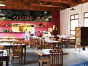 Foto de Celeiro Restaurante em Botucatu, SP por Solutudo