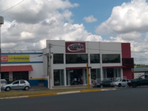 Foto de Avenida Presentes em São Manuel, SP por Solutudo