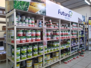 Na futura você encontra tinta látex, acrílica fosca, tinta lavável, tinta emborrachada ação do tempo, tinta piso, grande variedade de esmalte sintético, massa corrida de muito mais