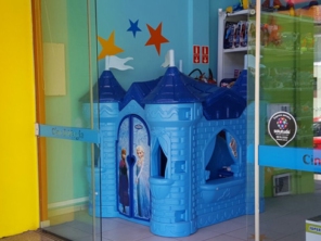 Foto de Cine & Magia Brinquedos - Rua Amando em Botucatu, SP por Solutudo