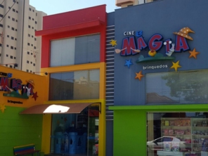 Foto de Cine & Magia Brinquedos - Rua Amando em Botucatu, SP por Solutudo