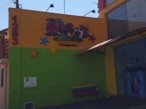 Foto de Cine & Magia Brinquedos - Rua Amando em Botucatu, SP por Solutudo