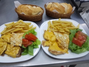 Foto de Gula Burgs em São Manuel, SP por Solutudo