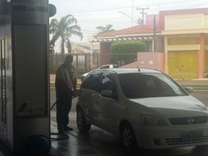 Foto de Auto Posto Avenida em Lençóis Paulista, SP por Solutudo
