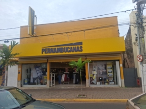 Foto de Casas Pernambucanas em São Manuel, SP por Solutudo