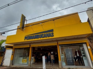 Foto de Casas Pernambucanas em São Manuel, SP por Solutudo