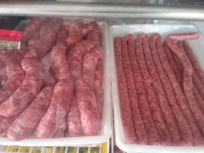 Foto de Casa de Carnes Nelore em Assis, SP por Solutudo