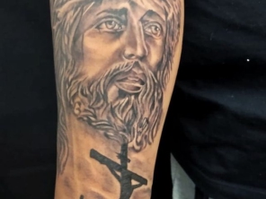 Foto de Grilo Tattoo em Barra Bonita, SP por Solutudo