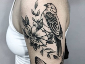 Foto de Grilo Tattoo em Barra Bonita, SP por Solutudo