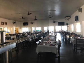 Foto de Restaurante e Pousada Os Galeguinhos em Santa Cruz do Rio Pardo, SP por Solutudo