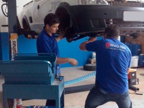 Foto de Confiança Pneus em Botucatu, SP por Solutudo