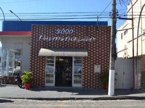 Foto de 2000 Iluminação em Avaré, SP por Solutudo