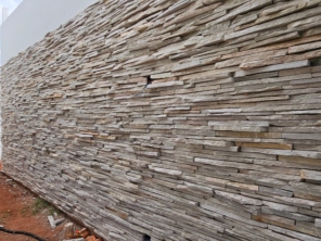 Foto de KonstruLaer Pedras Decorativas em Ourinhos, SP por Solutudo