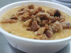 Foto de Cozinha da Márcia em Ourinhos, SP por Solutudo