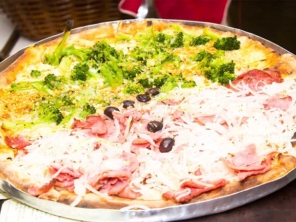 Foto de Zia Rosa Pizzeria em Itatiba, SP por Solutudo