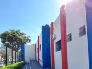 Foto de Colégio ADV em Botucatu, SP por Solutudo