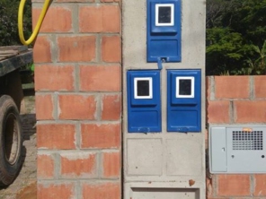 Padrão 3 Medidores Frontal , Poste com Projeto aprovado na CPFL e ART