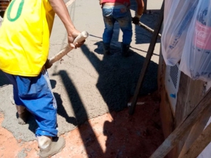 Foto de World Piso Concreto Polido em Botucatu, SP por Solutudo