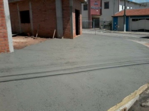 Foto de World Piso Concreto Polido em Botucatu, SP por Solutudo
