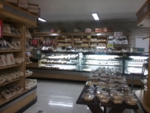 Foto de Padaria Colonial II em São Roque, SP por Solutudo