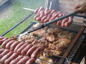 Foto de Cozinha da Fazenda em Botucatu, SP por Solutudo