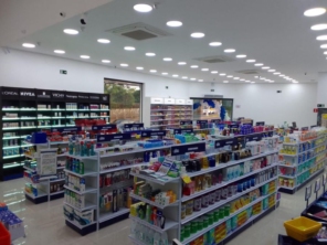 Foto de Nova Farmacentro Drogaria Express (Loja 2) em Bauru, SP por Solutudo