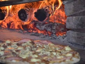 Foto de Montázzoli Pizzaria em Bauru, SP por Solutudo