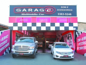 Foto de Garage em Boituva, SP por Solutudo