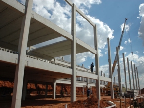 Foto de Prata Construtora em Botucatu, SP por Solutudo