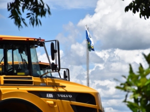Foto de Volvo Construction Equipment - Pederneiras Plant em Pederneiras, SP por Solutudo