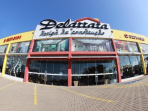 Foto de Delarrara Design da Construção em Bauru, SP por Solutudo