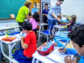 Foto de Colégio Peres Guimarães em Boituva, SP por Solutudo