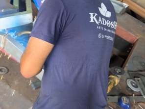 Foto de Kadosh Metal e Madeira em Gravataí, RS por Solutudo