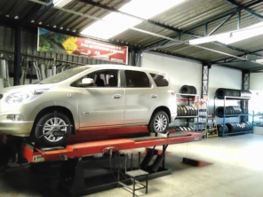 Foto de Big Pneus Centro Automotivo em Jundiaí, SP por Solutudo