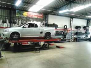 Foto de Big Pneus Centro Automotivo em Jundiaí, SP por Solutudo