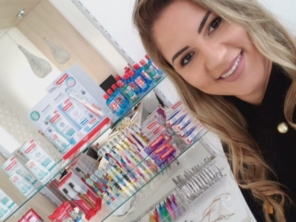 Foto de Dra Vanessa Delfino e Equipe em Assis, SP por Solutudo