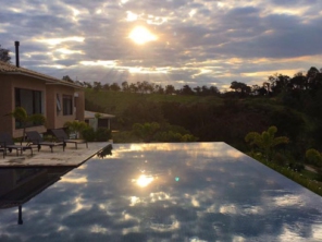 Foto de Piscinas Jundiaí em Jundiaí, SP por Solutudo