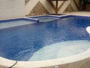 Foto de Piscinas Jundiaí em Jundiaí, SP por Solutudo